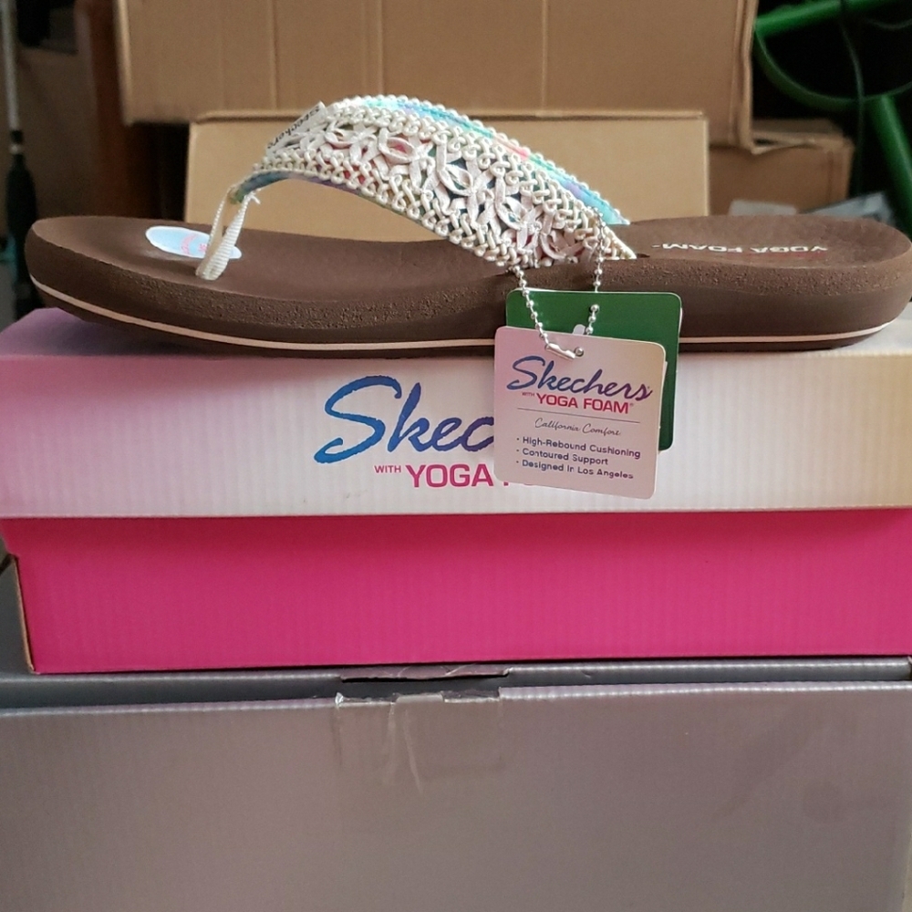 Skechers White and Brown Sandals